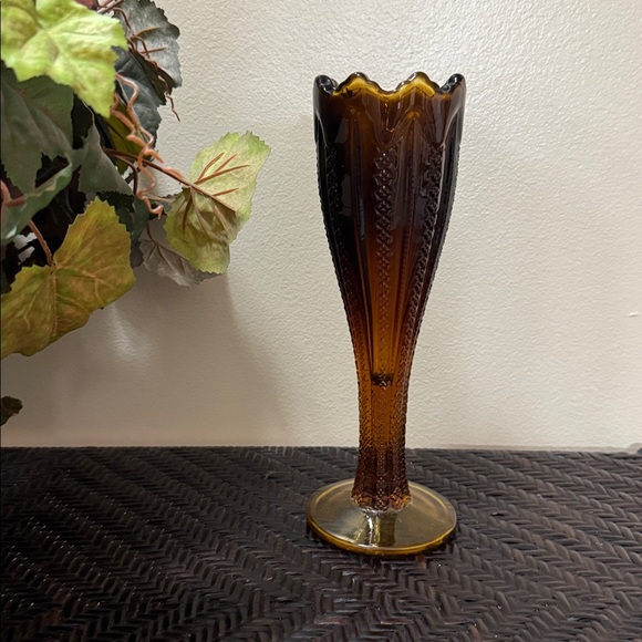 Vtg Indiana Glass Co. burnt amber pedestal vase. 10” High - Picture 2 of 6